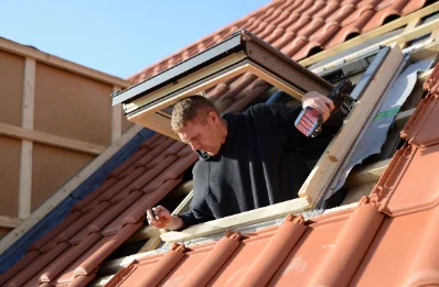 Pose de fenêtres de toit Velux à Balâtre